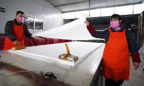 山東鄒平緊急動(dòng)員，千套防護(hù)服火速馳援抗疫一線